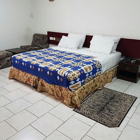 Royal Basin Resort Kumasi Exterior photo